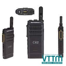 Motorola XiR SL1M - Máy bộ đàm kỹ thuật số, mỏng, hiện đại.